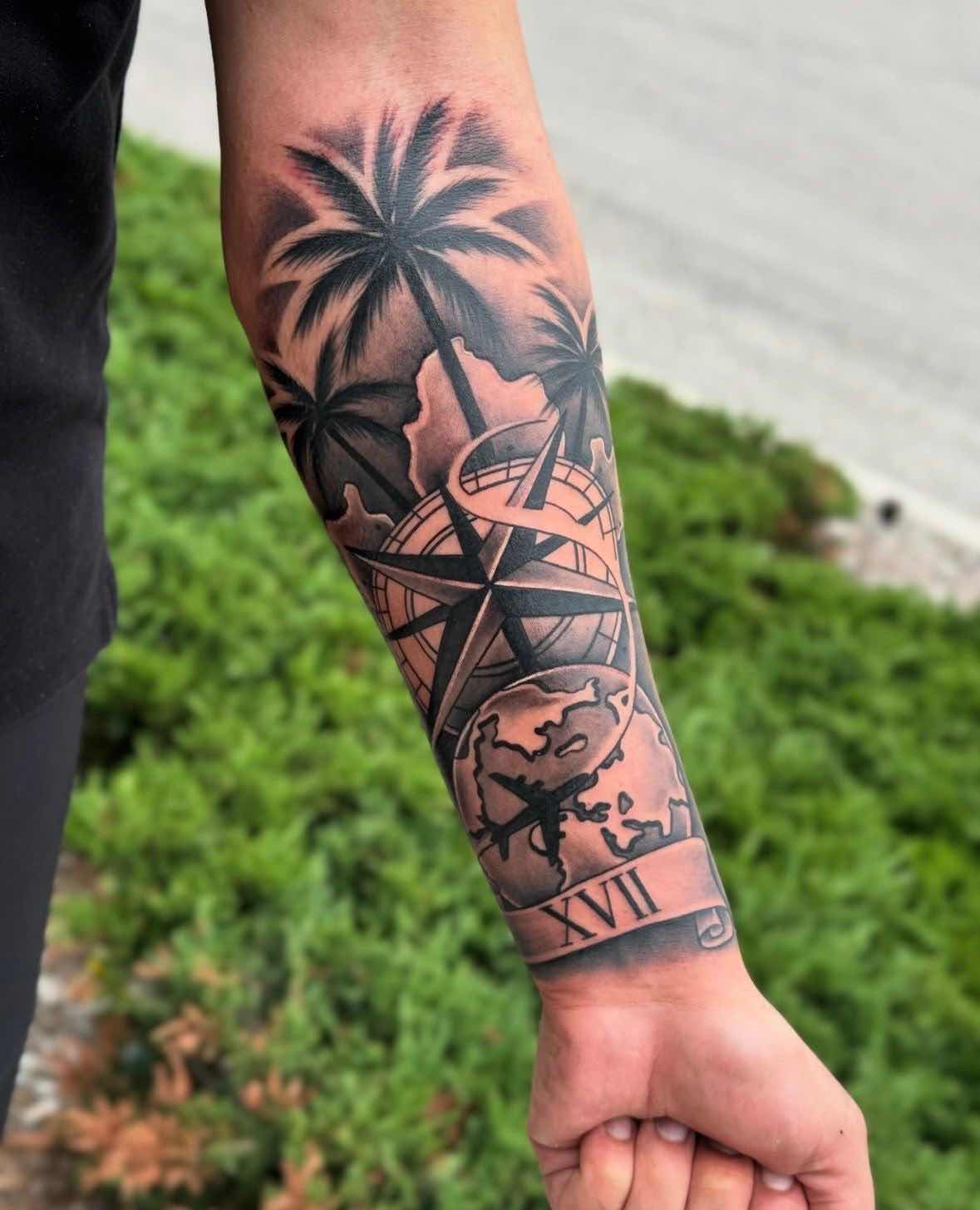 Men's tattoo 